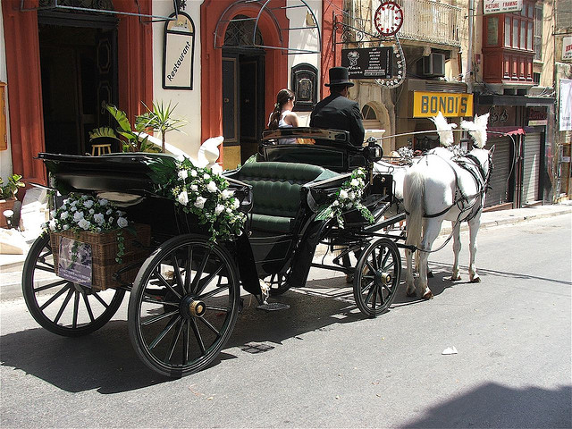 Das perfekte Fahrzeug für die Hochzeit